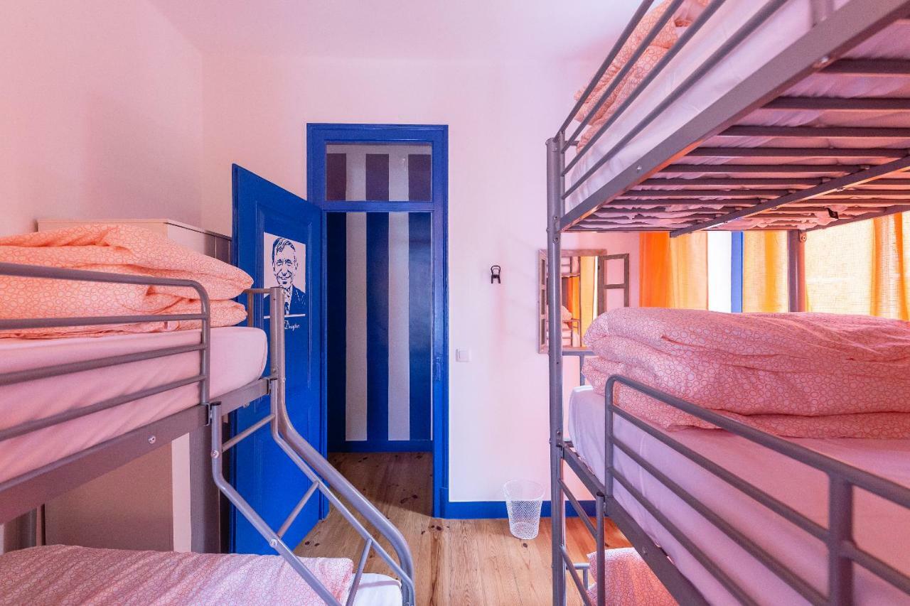 Help Yourself Hostels - Parede Exterior foto